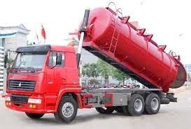 Xe hút nước thải Diesel đỏ 6 mét khối với độ sâu hút 5m, EURO II